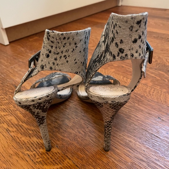 Vince Camuto heels - Picture 2 of 4